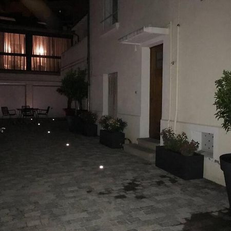 Rare Petit Cocon F1 Calme Possibilite Jacuzzi Hammam En Sus Apartment Chamalieres Exterior photo
