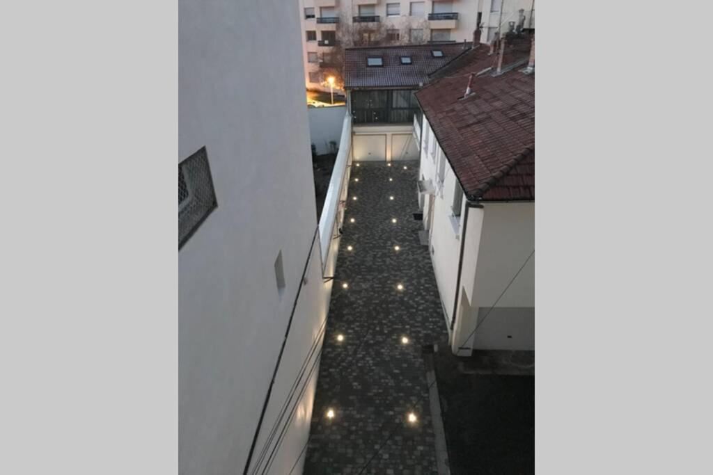 Rare Petit Cocon F1 Calme Possibilite Jacuzzi Hammam En Sus Apartment Chamalieres Exterior photo